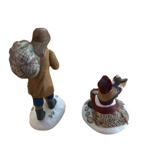 Department 56 Dickens Village "A Treasure From The Sea"  - Vintage 1999 - 2001 - Picture 3 of 9